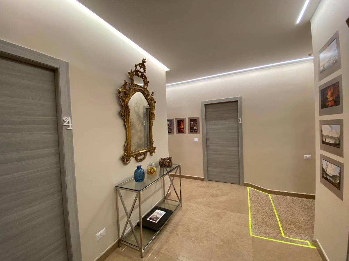 Mdc Luxury Rooms Napoli Eksteriør billede
